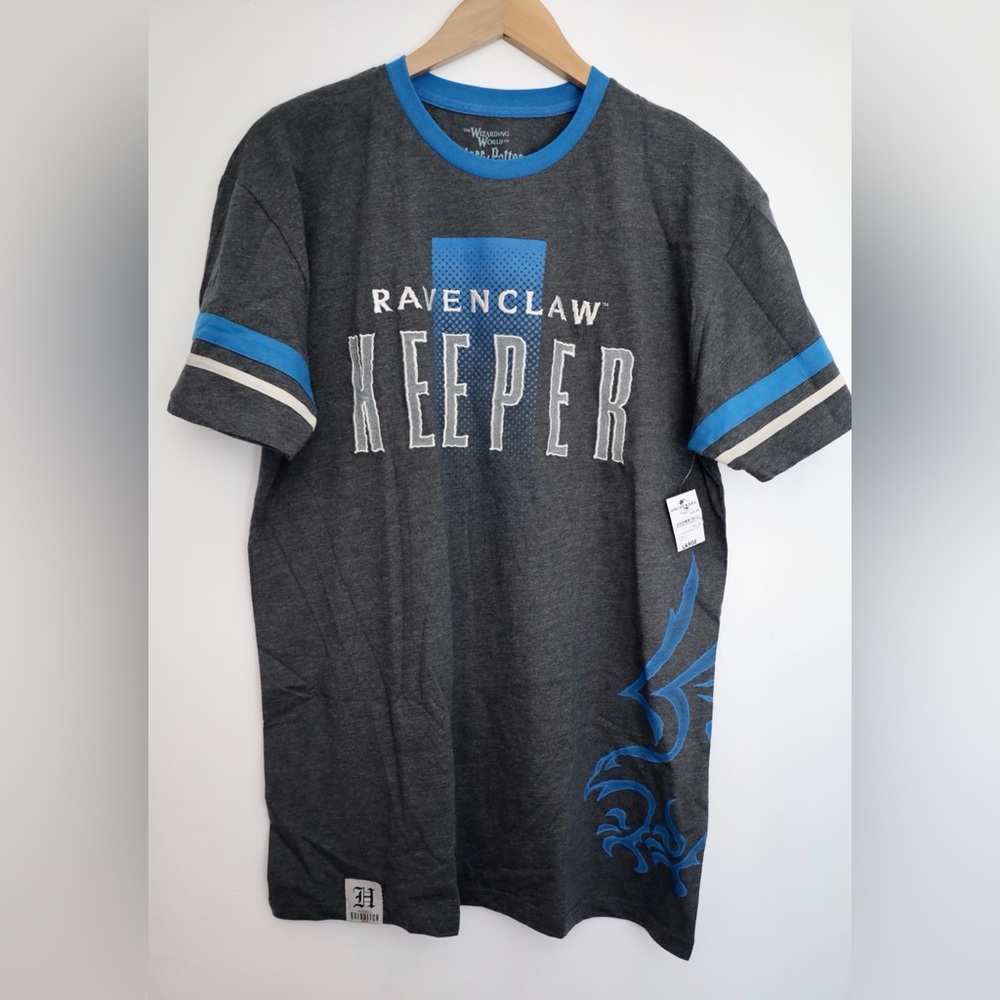 Ravenclaw™ Quidditch™ Keeper Adult T-Shirt Brand New (L) Universal Studios - Picture 10 of 13
